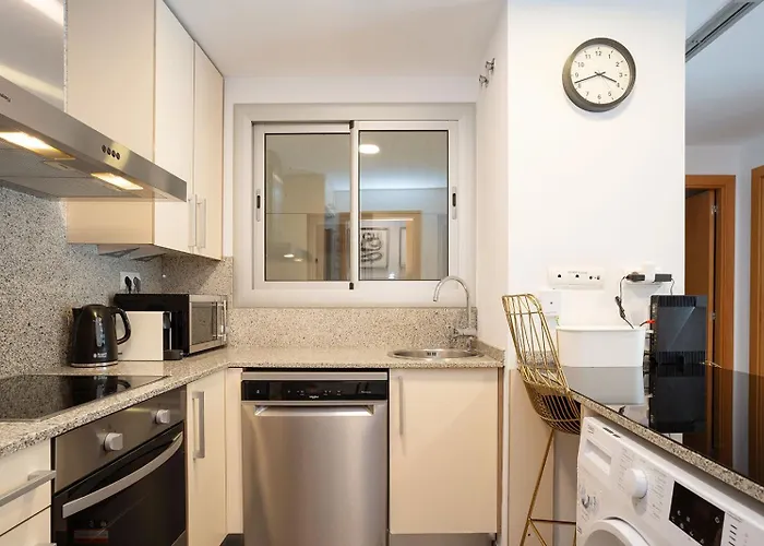 Modern Apartment Near Pl. Espana